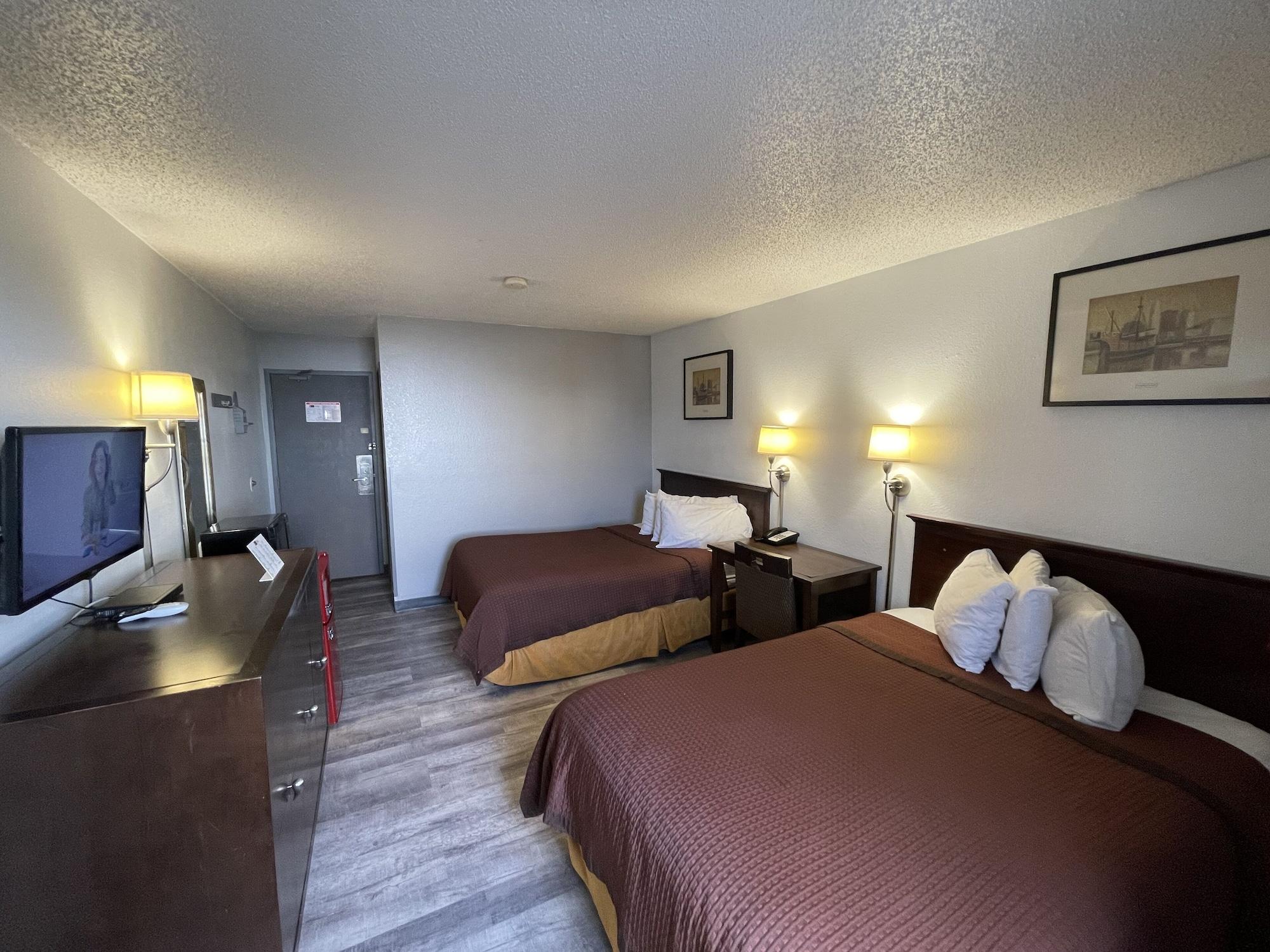 Magnuson Hotel Fort Wayne North - Coliseum Екстер'єр фото