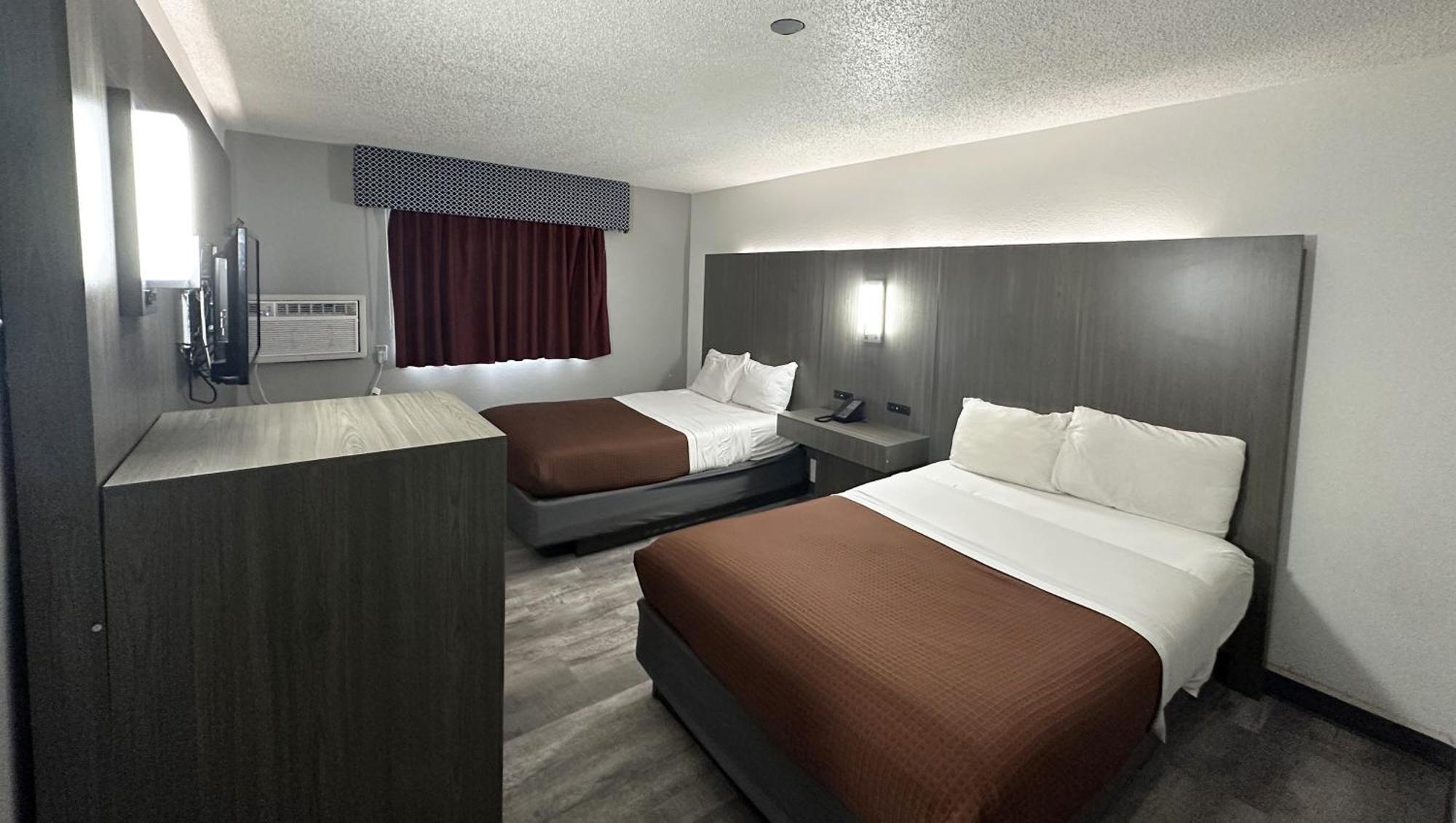 Magnuson Hotel Fort Wayne North - Coliseum Екстер'єр фото