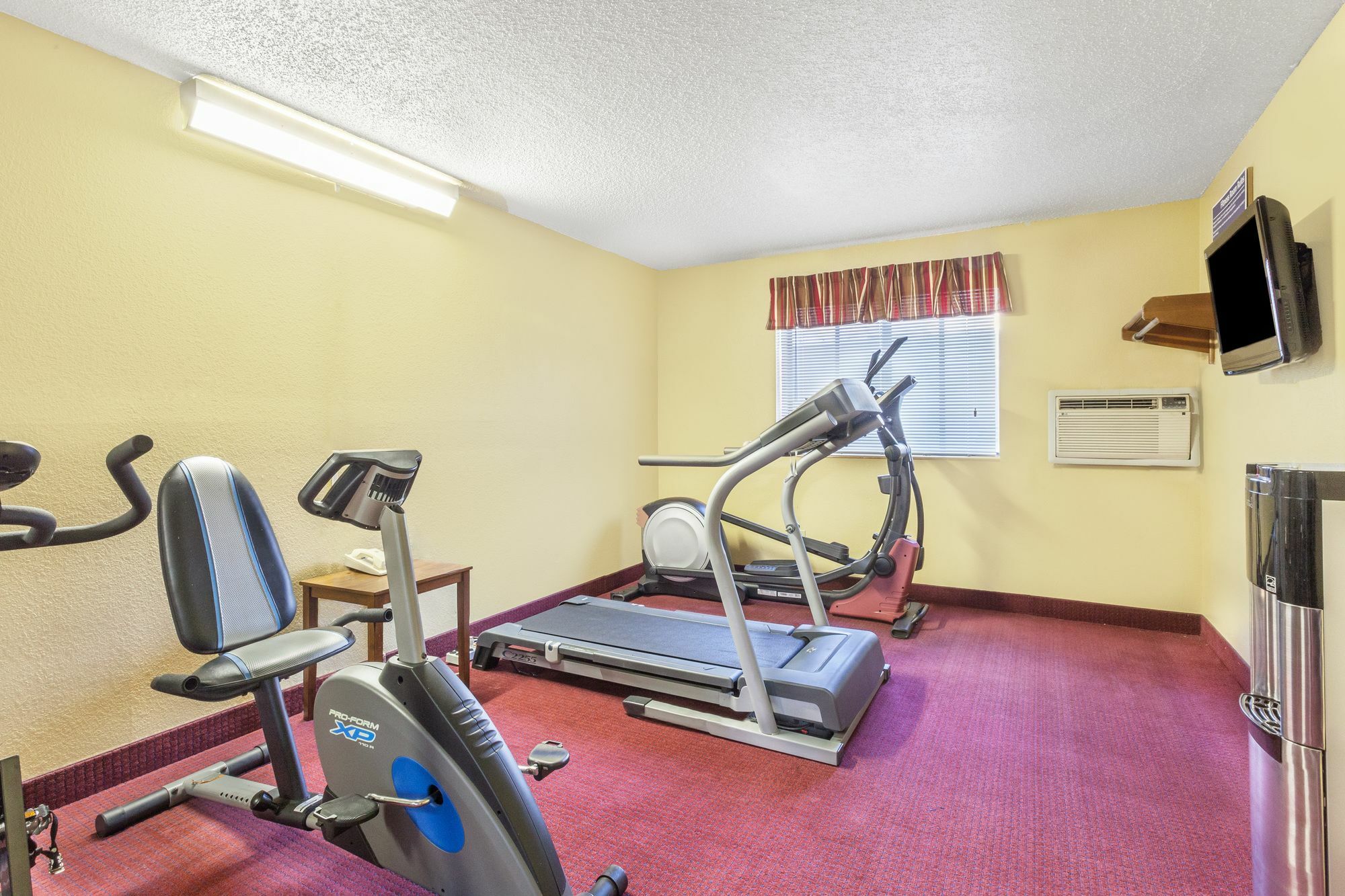 Magnuson Hotel Fort Wayne North - Coliseum Екстер'єр фото